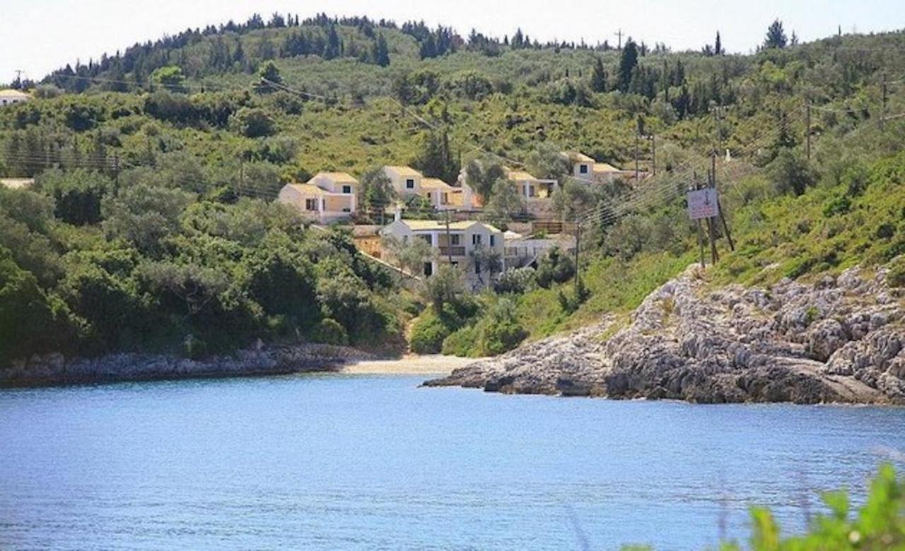 The Kantada Villas Petros, Eleni, Stelios & Dioni Gaios Eksteriør bilde
